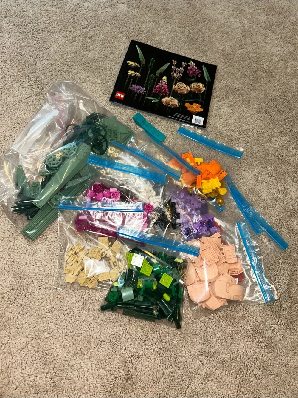 LEGO Flower Bouquet— used once